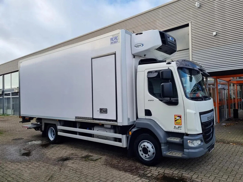 DAF LF 220 Kuhlkoffer/Carrier 750MT MULTITEMP/ LBW/ EURO 6 - Camión frigorífico: foto 1 DAF LF 220 Kuhlkoffer/Carrier 750MT MULTITEMP/ LBW/ EURO 6 - Camión frigorífico: foto 1