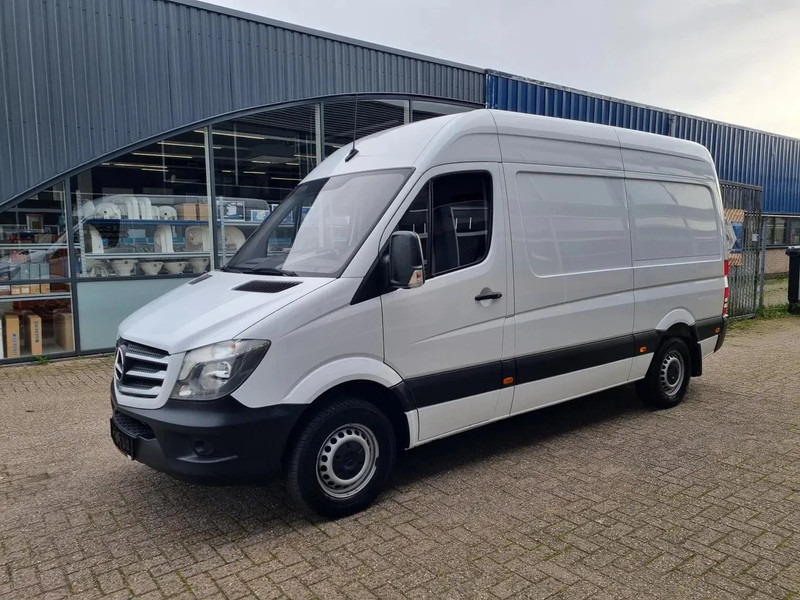Mercedes-Benz Sprinter 314 CDI/ L2H2/ Aut./ Airco/ Camera/ Navi - Furgón: foto 4 Mercedes-Benz Sprinter 314 CDI/ L2H2/ Aut./ Airco/ Camera/ Navi - Furgón: foto 4