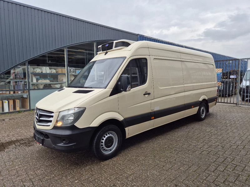 Mercedes-Benz Sprinter 316 CDI L3H2 E6/ Koelwagen Carrier 400 MT -30/+30 Standby 380V - Furgoneta frigorifica: foto 4 Mercedes-Benz Sprinter 316 CDI L3H2 E6/ Koelwagen Carrier 400 MT -30/+30 Standby 380V - Furgoneta frigorifica: foto 4