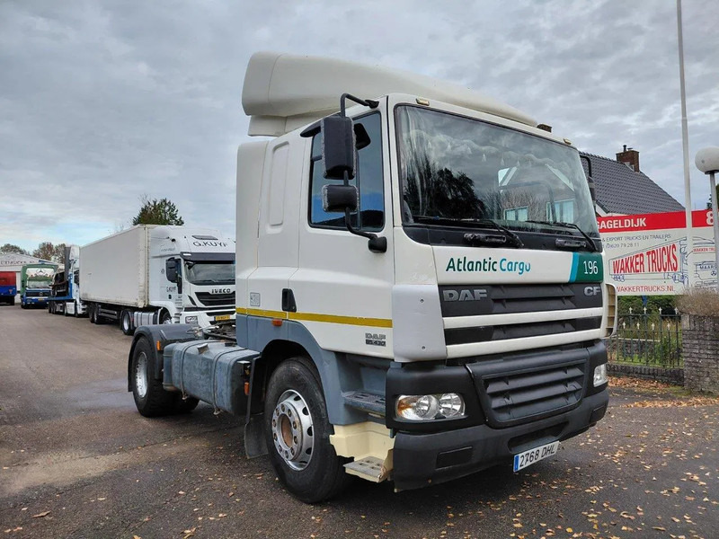 DAF CF 85.430 MANUAL ZF GEARBOX 4x2 Truckhead !! EURO 3 Engine !! - Cabeza tractora: foto 2 DAF CF 85.430 MANUAL ZF GEARBOX 4x2 Truckhead !! EURO 3 Engine !! - Cabeza tractora: foto 2