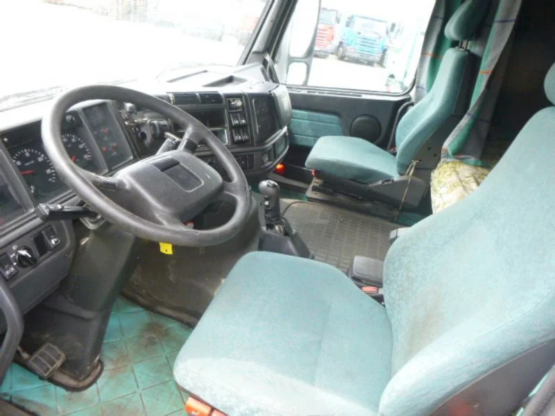 Volvo FH 12.380 FH12 380 MANUAL airco - Cabeza tractora: foto 3 Volvo FH 12.380 FH12 380 MANUAL airco - Cabeza tractora: foto 3