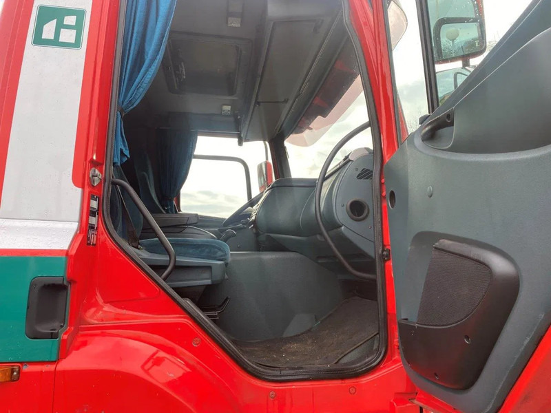 DAF CF 85.380 8x4 HOLLAND TRUCK MANUAL GEARBOX FULL STEEL SPRING - Camión con equipo de cable: foto 4 DAF CF 85.380 8x4 HOLLAND TRUCK MANUAL GEARBOX FULL STEEL SPRING - Camión con equipo de cable: foto 4