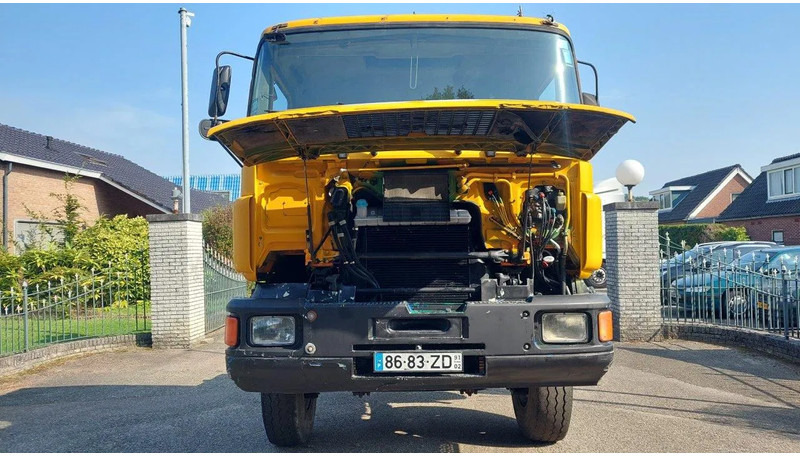 Camión chasis MAN 26.372 MANUAL ZF GEARBOX STEEL SUSPENSION 6X4: foto 6