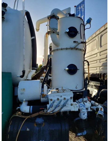 Limpieza de alcantarillado MAN 33 33.360: foto 9