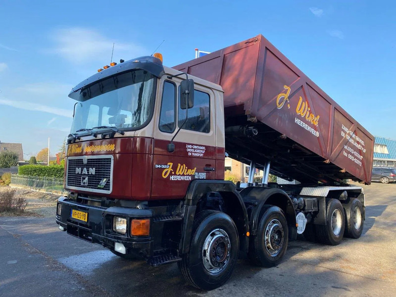 MAN 35 35.322 HOLLAND TRUCK FULL STEEL SPRING MANUAL ZF GEARBOX no 372 - Camión volquete: foto 1 MAN 35 35.322 HOLLAND TRUCK FULL STEEL SPRING MANUAL ZF GEARBOX no 372 - Camión volquete: foto 1