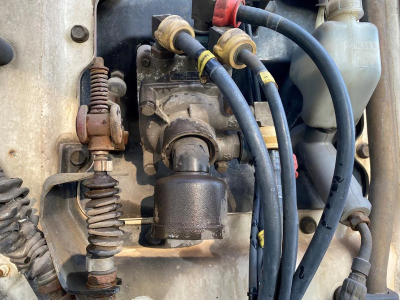Camión volquete MAN 35 35.322 HOLLAND TRUCK FULL STEEL SPRING MANUAL ZF GEARBOX no 372: foto 9