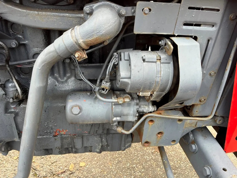 Massey Ferguson 265 MF 265 4x2 tractor - Tractor: foto 3 Massey Ferguson 265 MF 265 4x2 tractor - Tractor: foto 3