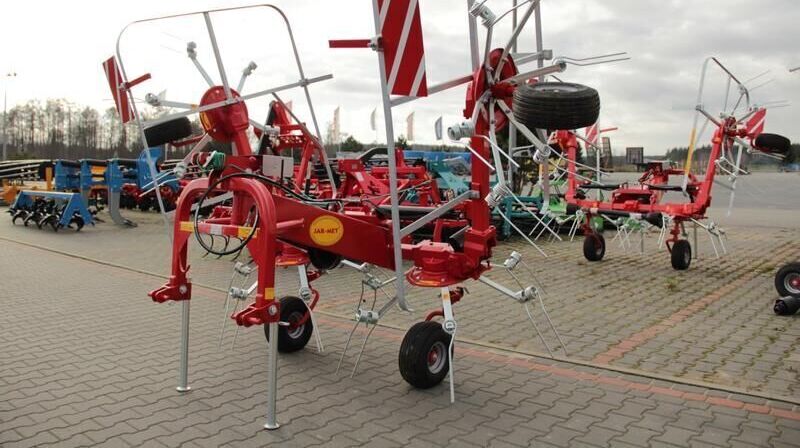 JAR-MET Kreiselwender/ Rotary tedder/ Przetrząsacz karuzelowy - Henificadora: foto 1 JAR-MET Kreiselwender/ Rotary tedder/ Przetrząsacz karuzelowy - Henificadora: foto 1