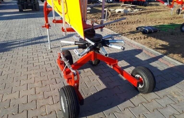 JAR-MET Zgrabiarka 1-wirnikowa 4,4 tandem - Henificadora: foto 1 JAR-MET Zgrabiarka 1-wirnikowa 4,4 tandem - Henificadora: foto 1