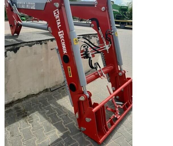 Metal-Technik Frontlader für Ursus 1224 / Ładowacz czołowy do Ursus 1224 - Cargador frontal para tractor: foto 2 Metal-Technik Frontlader für Ursus 1224 / Ładowacz czołowy do Ursus 1224 - Cargador frontal para tractor: foto 2