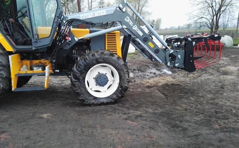 Metal-Technik für RENAULT CERES 320 / Ładowacz do RENAULT CERES 320 - Cargador frontal para tractor: foto 1 Metal-Technik für RENAULT CERES 320 / Ładowacz do RENAULT CERES 320 - Cargador frontal para tractor: foto 1