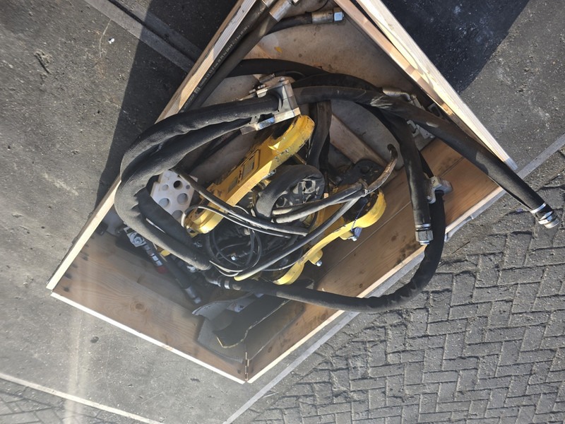 Liebherr likufix sw33 likufix sw 33 schnelwechsler - Acoplamiento rápido para Maquinaria de construcción: foto 5 Liebherr likufix sw33 likufix sw 33 schnelwechsler - Acoplamiento rápido para Maquinaria de construcción: foto 5