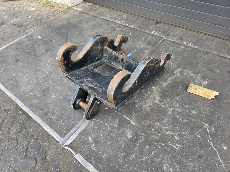 Adaptor plate cw55s kopplaat cw55s verachtert eurosteel - Acoplamiento rápido para Maquinaria de construcción: foto 1 Adaptor plate cw55s kopplaat cw55s verachtert eurosteel - Acoplamiento rápido para Maquinaria de construcción: foto 1