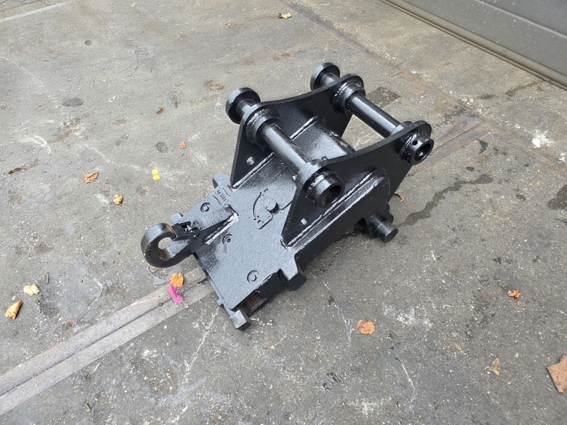 Snelwissel cw 10 mechanisch coupler verachtert cw 10 snelwissel - Acoplamiento rápido para Maquinaria de construcción: foto 2 Snelwissel cw 10 mechanisch coupler verachtert cw 10 snelwissel - Acoplamiento rápido para Maquinaria de construcción: foto 2