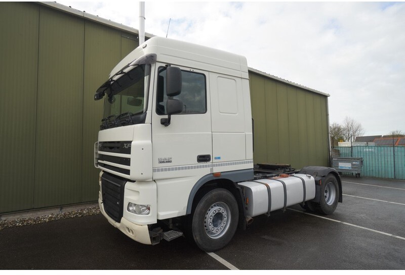 DAF XF 105.460 FT SPACECAB RETARDER PTO - Cabeza tractora: foto 3 DAF XF 105.460 FT SPACECAB RETARDER PTO - Cabeza tractora: foto 3