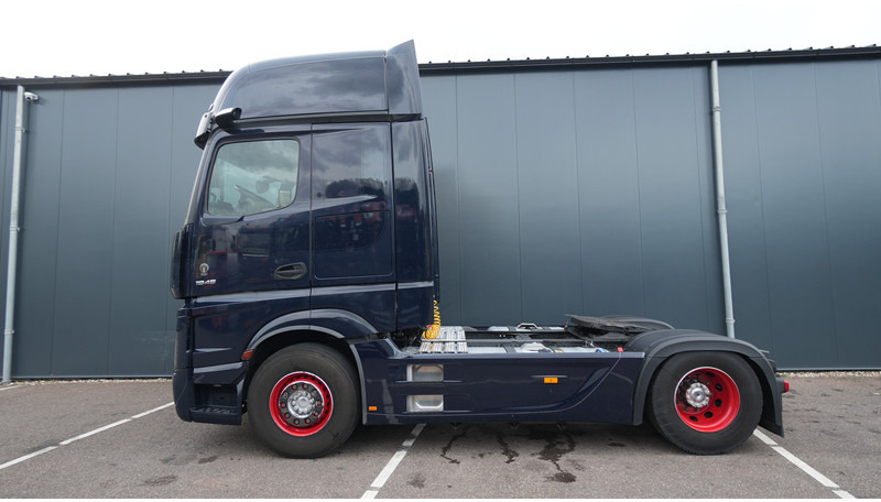 Mercedes-Benz ACTROS 1945 GIGASPACE 684.000KM - Cabeza tractora: foto 1 Mercedes-Benz ACTROS 1945 GIGASPACE 684.000KM - Cabeza tractora: foto 1