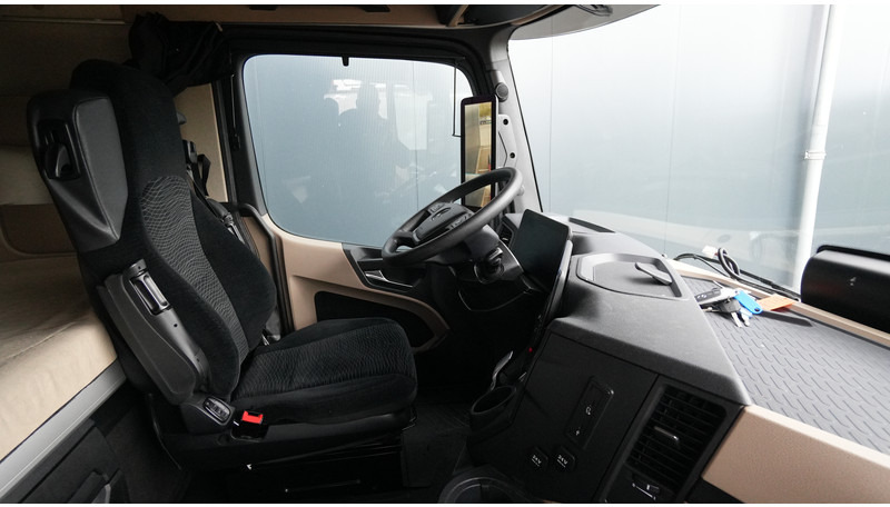 Mercedes-Benz ACTROS 1945 GIGASPACE 747.600KM - Cabeza tractora: foto 5 Mercedes-Benz ACTROS 1945 GIGASPACE 747.600KM - Cabeza tractora: foto 5