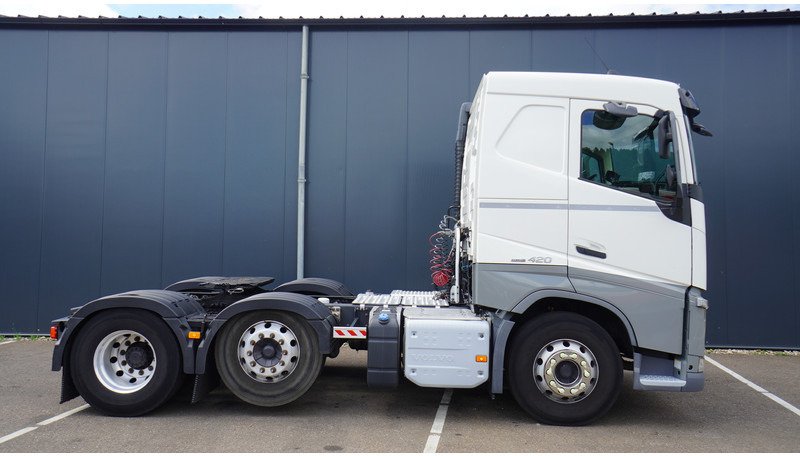 Volvo FH 420 6X2 ADR 796.000KM - Cabeza tractora: foto 2 Volvo FH 420 6X2 ADR 796.000KM - Cabeza tractora: foto 2