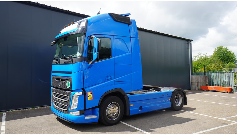 Volvo FH 460 LNG GLOBETROTTER TRUCK WITH 839.000KM - Cabeza tractora: foto 3 Volvo FH 460 LNG GLOBETROTTER TRUCK WITH 839.000KM - Cabeza tractora: foto 3