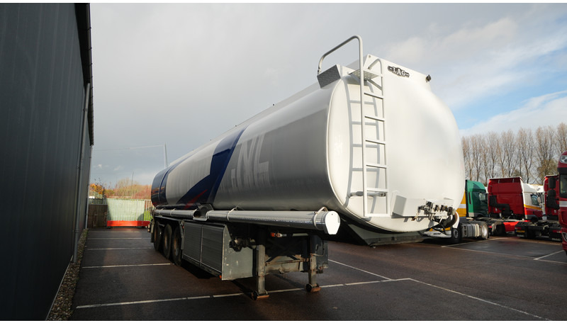 LAG 3 AXLE ADR FUEL TANK TRAILER 45.000ltr - Semirremolque cisterna: foto 3 LAG 3 AXLE ADR FUEL TANK TRAILER 45.000ltr - Semirremolque cisterna: foto 3