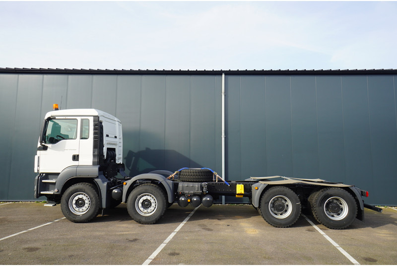 MAN TGS41.400 8X4 BB-WW NEW UNUSED CHASSIS EURO3 - Camión chasis: foto 1 MAN TGS41.400 8X4 BB-WW NEW UNUSED CHASSIS EURO3 - Camión chasis: foto 1