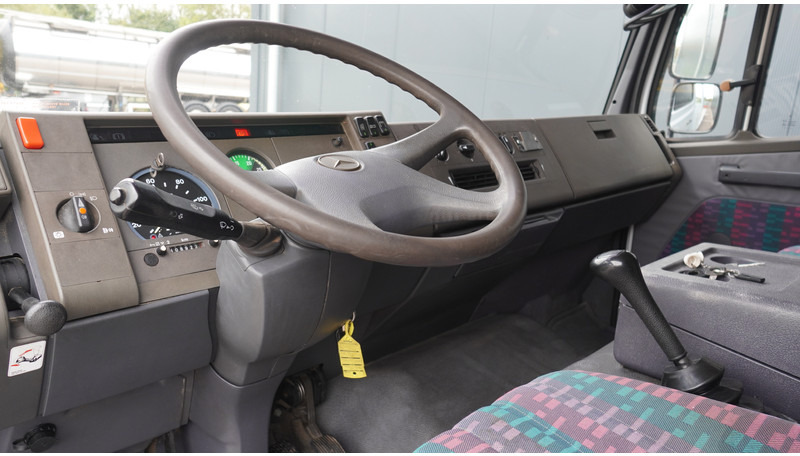 Mercedes-Benz 814 MACHINE TRANSPORTER 409.000KM - Camión caja abierta: foto 5 Mercedes-Benz 814 MACHINE TRANSPORTER 409.000KM - Camión caja abierta: foto 5