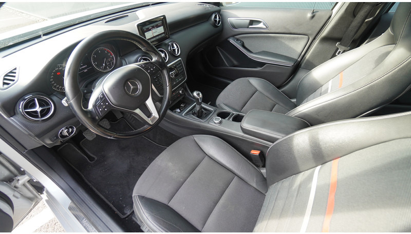 Mercedes-Benz A180CDI EURO 5 - Minibús, Furgoneta de pasajeros: foto 4 Mercedes-Benz A180CDI EURO 5 - Minibús, Furgoneta de pasajeros: foto 4