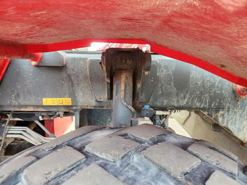 Cargadora MAGNI 5.25, 2017, Remote, Airco, First owner, 25M: foto 19