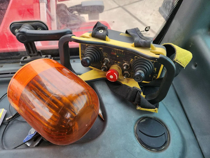 Cargadora MAGNI 5.25, 2017, Remote, Airco, First owner, 25M: foto 6