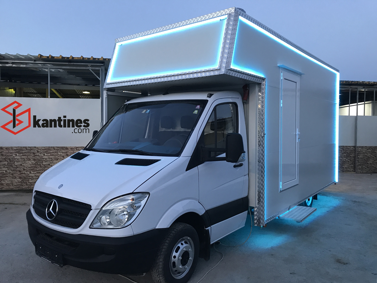 MERCEDES-BENZ 515 CDI - Camión tienda: foto 4 MERCEDES-BENZ 515 CDI - Camión tienda: foto 4