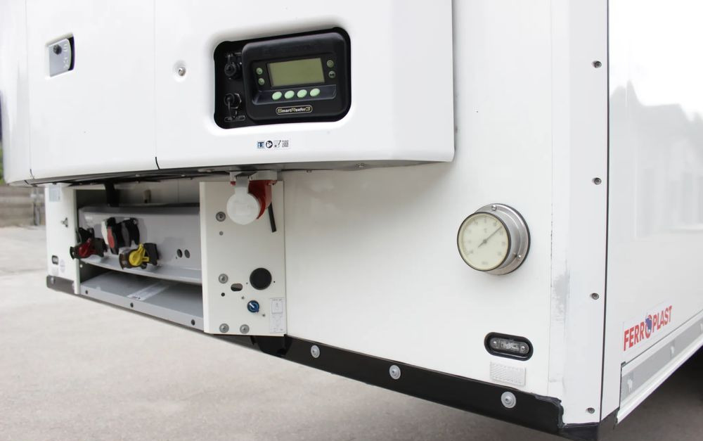 Semirremolque frigorífico Schmitz Cargobull Thermo King SLXi 300 / JAK NOWA / FP 60 ŚCIANA 7 CM /: foto 7