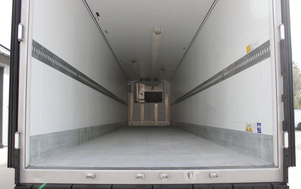 Semirremolque frigorífico Schmitz Cargobull Thermo King SLXi 300 / JAK NOWA / FP 60 ŚCIANA 7 CM /: foto 25