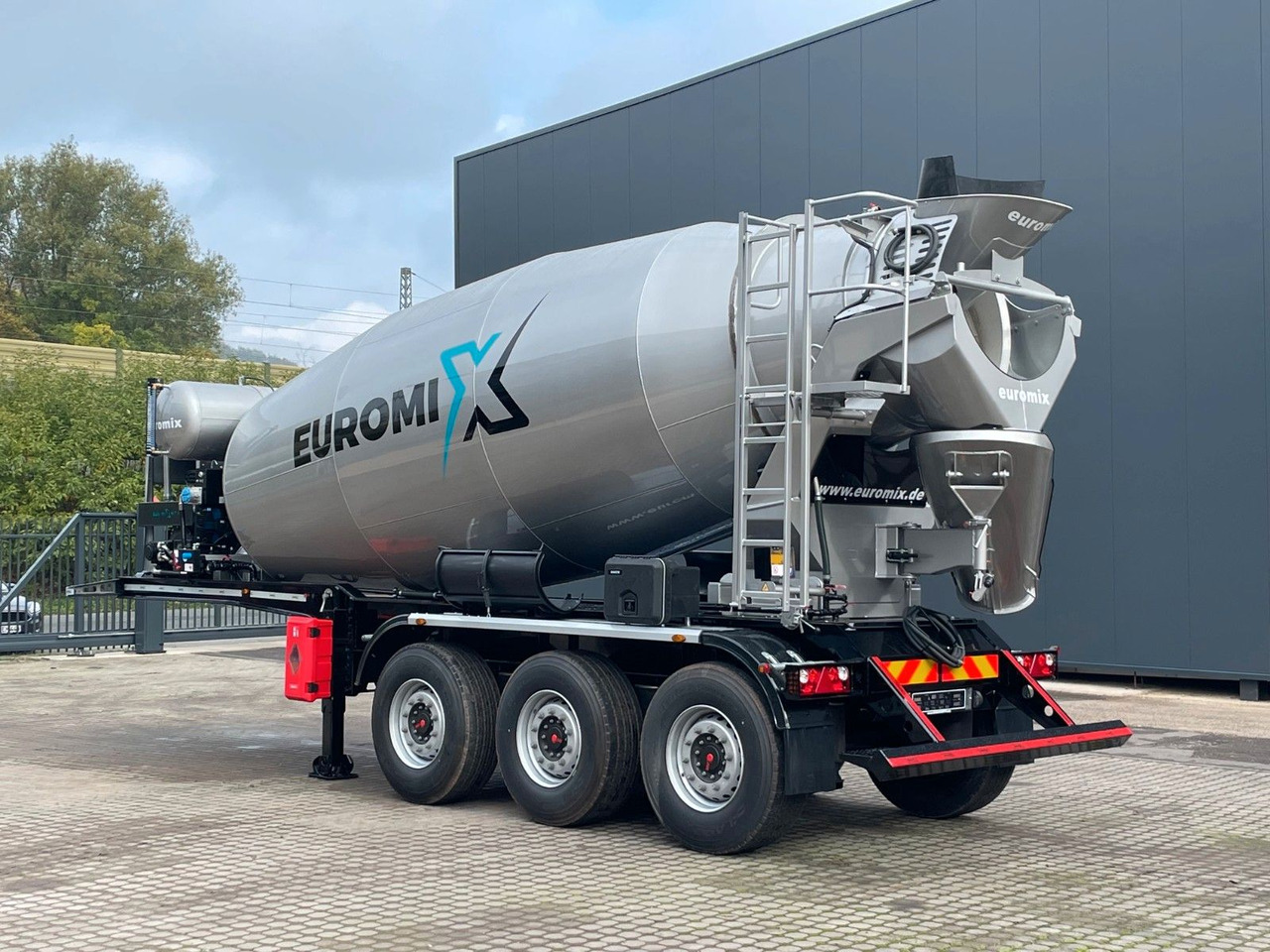 EUROMIX MTP - 12m³ Betonmischer-Auflieger - Camión hormigonera: foto 5 EUROMIX MTP - 12m³ Betonmischer-Auflieger - Camión hormigonera: foto 5