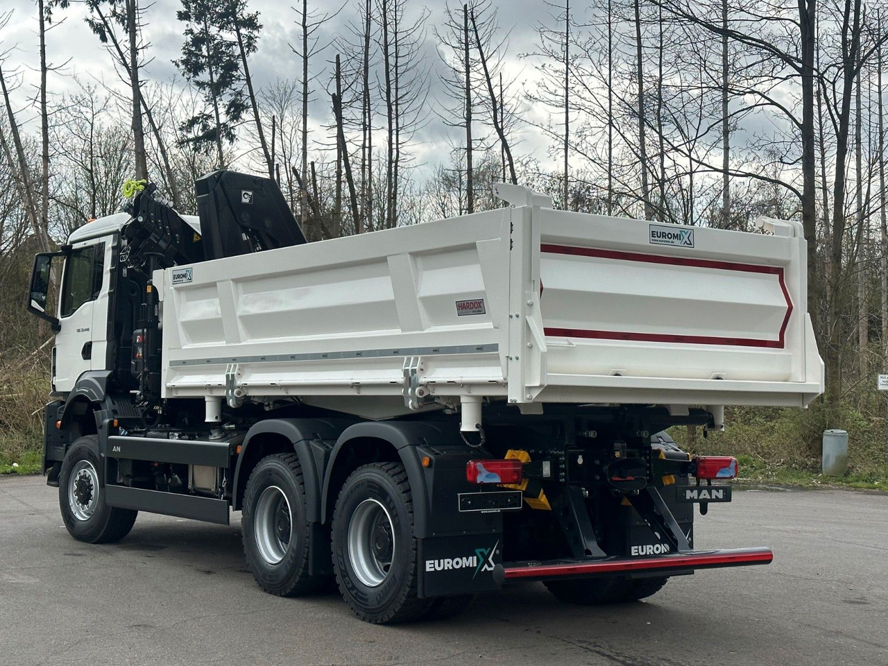 MAN TGS 33.440 6x6 /3-Seiten- Kipper / HIAB 228-4 - Camión volquete, Camión grúa: foto 5 MAN TGS 33.440 6x6 /3-Seiten- Kipper / HIAB 228-4 - Camión volquete, Camión grúa: foto 5
