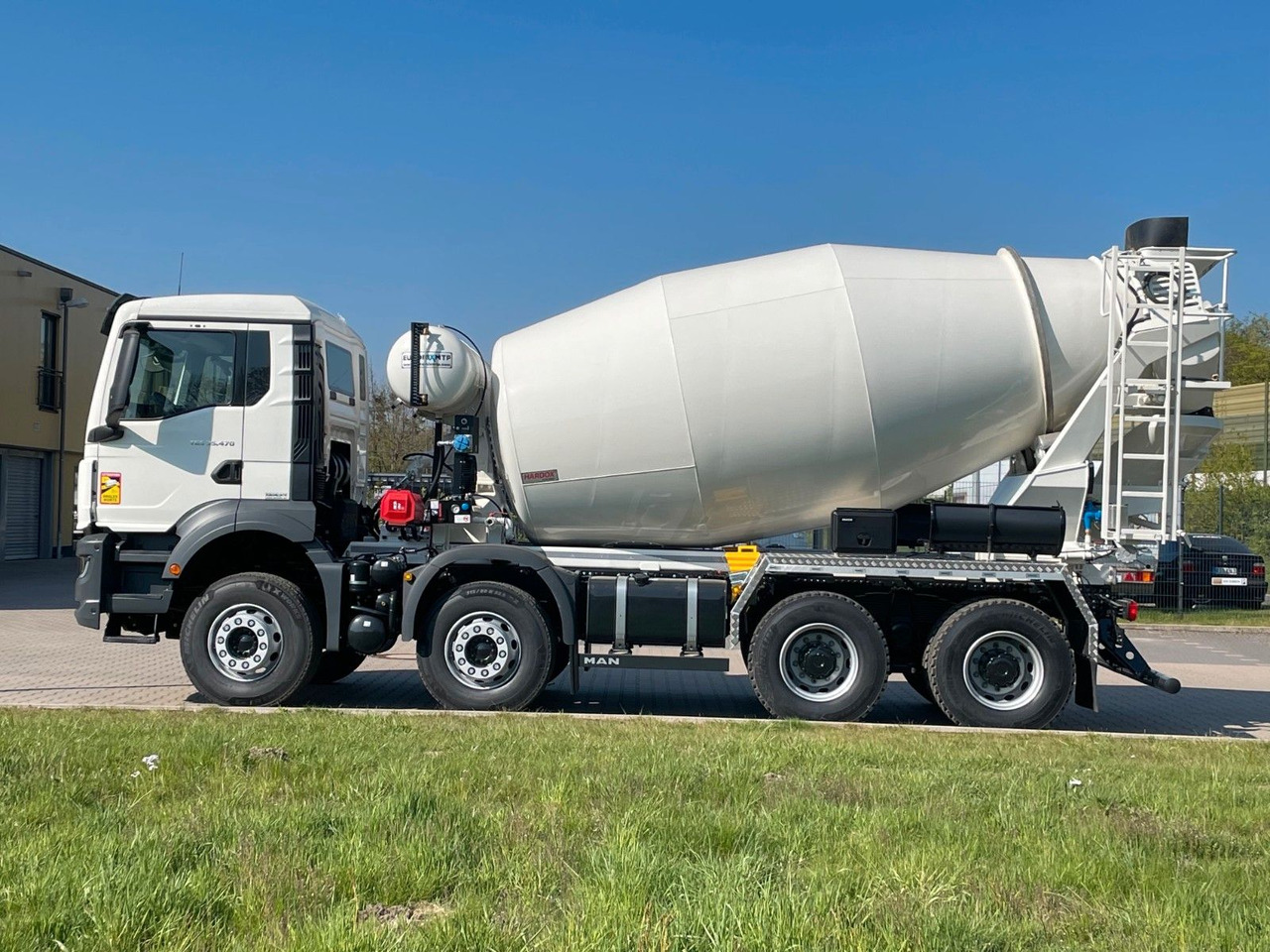 MAN TGS 35.520 8x4 /Euro6e EuromixMTP EM 10 L - Camión hormigonera: foto 4 MAN TGS 35.520 8x4 /Euro6e EuromixMTP EM 10 L - Camión hormigonera: foto 4