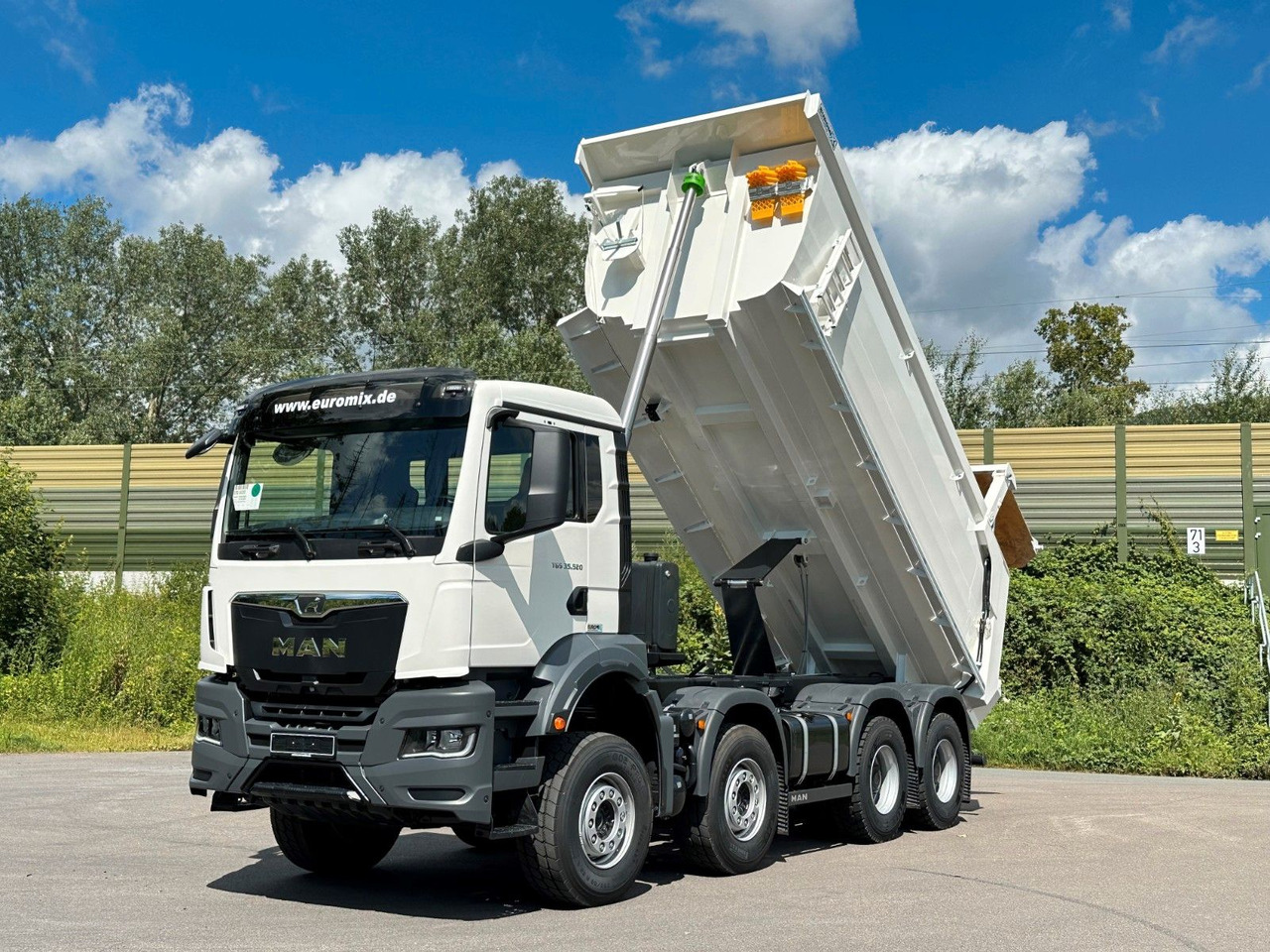 MAN TGS 37.480 8x4 EuromixMTP Mulden Kipper - Camión volquete: foto 1 MAN TGS 37.480 8x4 EuromixMTP Mulden Kipper - Camión volquete: foto 1