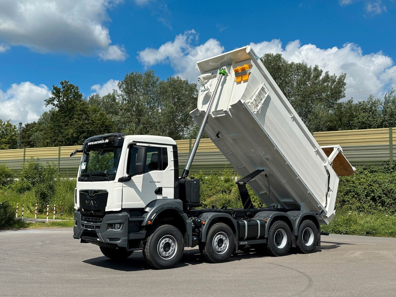 MAN TGS 37.480 8x4 EuromixMTP Mulden Kipper - Camión volquete: foto 2 MAN TGS 37.480 8x4 EuromixMTP Mulden Kipper - Camión volquete: foto 2
