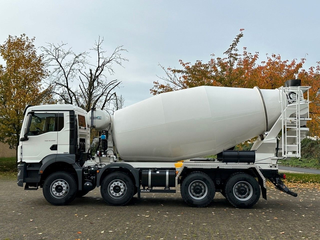 MAN TGS 41.440 8x4 /Euro6e Euromix EM 10 L - Camión hormigonera: foto 4 MAN TGS 41.440 8x4 /Euro6e Euromix EM 10 L - Camión hormigonera: foto 4