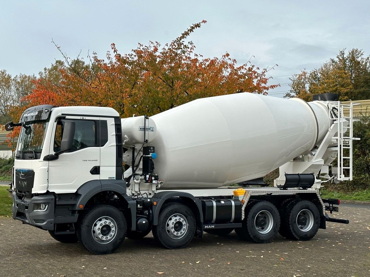 MAN TGS 41.440 8x4 /Euro6e Euromix EM 12 R - Camión hormigonera: foto 4 MAN TGS 41.440 8x4 /Euro6e Euromix EM 12 R - Camión hormigonera: foto 4