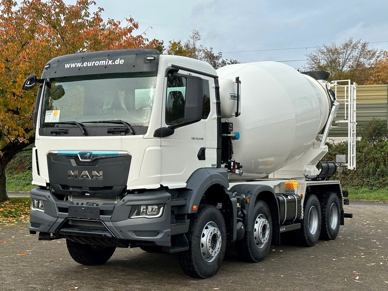 MAN TGS 41.440 8x4 /Euro6e Euromix EM 12 R - Camión hormigonera: foto 2 MAN TGS 41.440 8x4 /Euro6e Euromix EM 12 R - Camión hormigonera: foto 2
