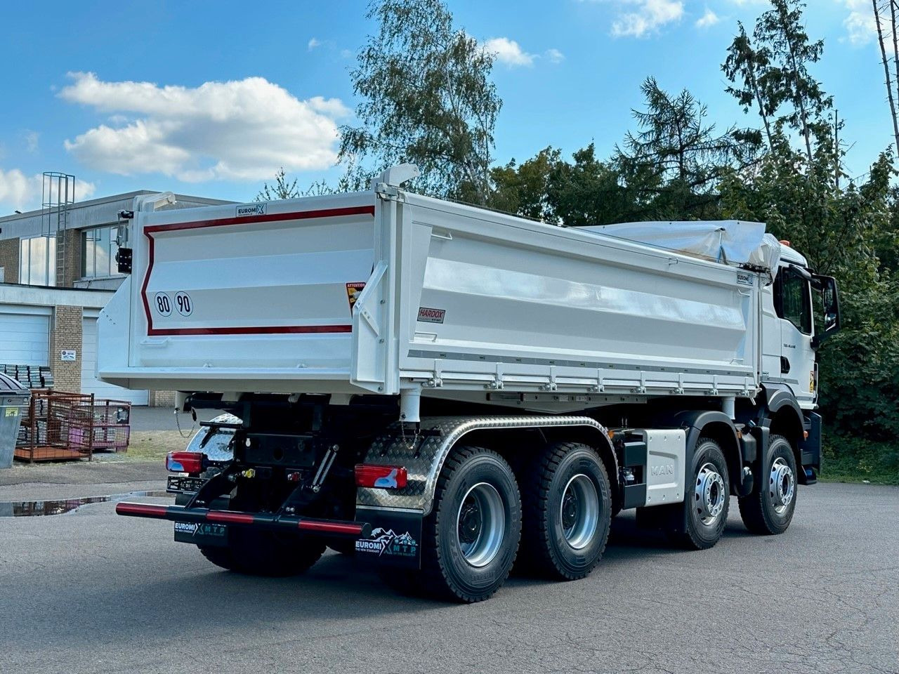 MAN TGS 41.440 8x4 EuromixMTP 3-Seiten-Kipper - Camión volquete: foto 5 MAN TGS 41.440 8x4 EuromixMTP 3-Seiten-Kipper - Camión volquete: foto 5