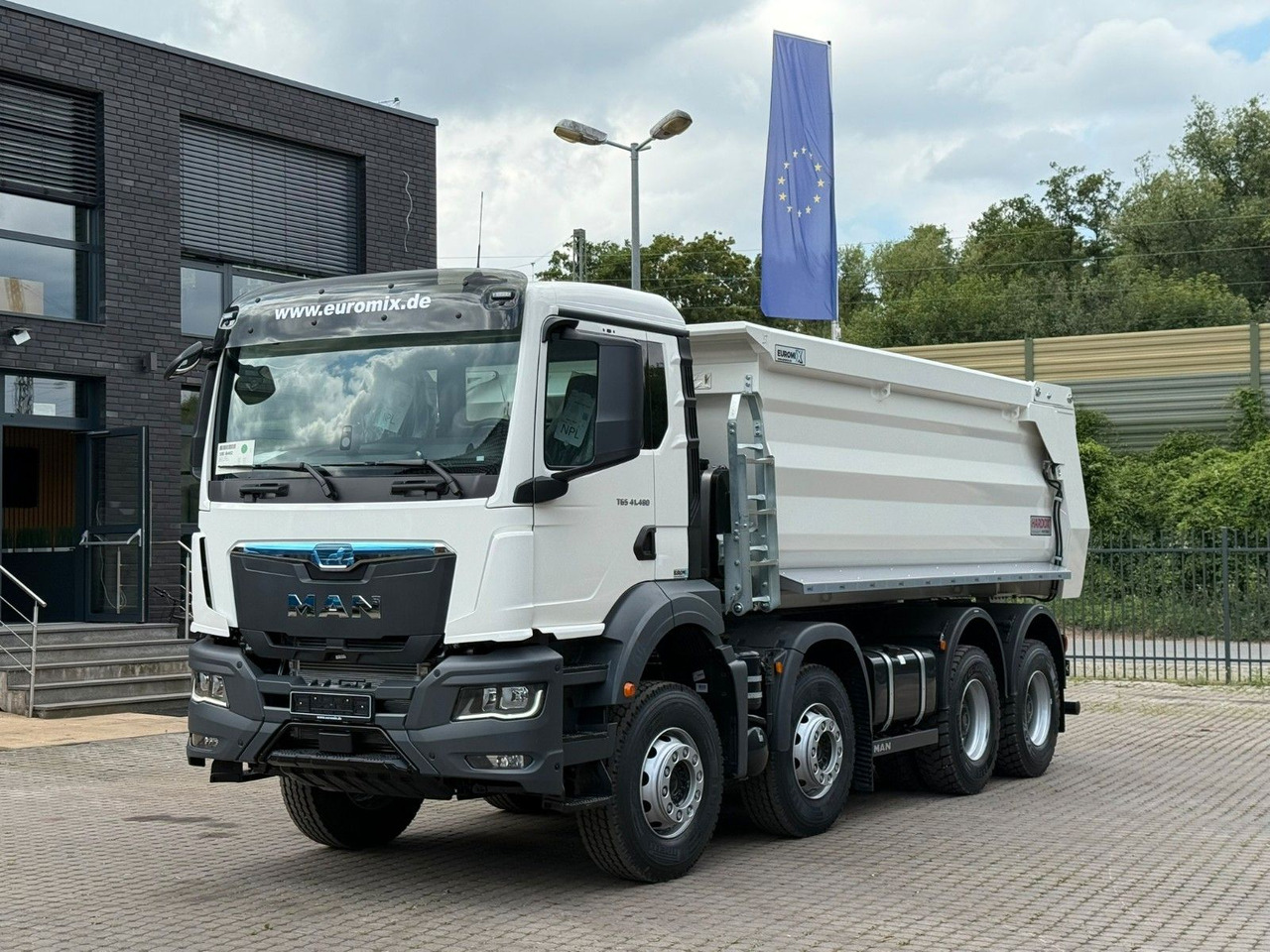 MAN TGS 41.480 BB 8X4 Hydraulische Klappe - Camión volquete: foto 4 MAN TGS 41.480 BB 8X4 Hydraulische Klappe - Camión volquete: foto 4