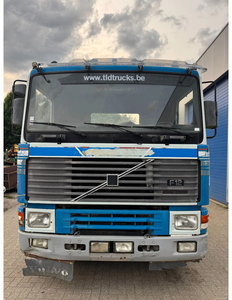 Volvo F 12.360 **ORIGINAL FRENCH TRUCK** - Cabeza tractora: foto 2 Volvo F 12.360 **ORIGINAL FRENCH TRUCK** - Cabeza tractora: foto 2