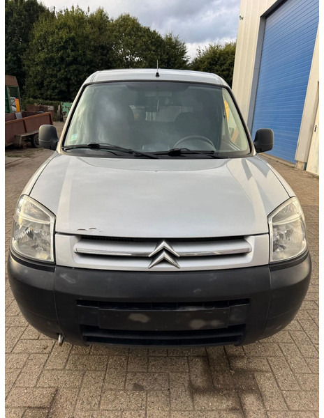 Citroën Berlingo **AIRCO-EURO4** - Furgoneta pequeña: foto 2 Citroën Berlingo **AIRCO-EURO4** - Furgoneta pequeña: foto 2