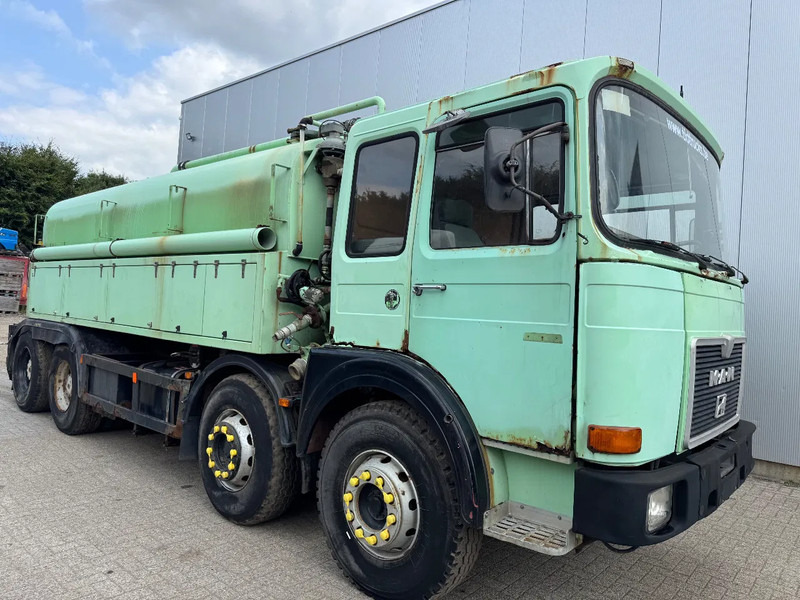 MAN F8 **32.291 8x4-6Cyl-BELGIAN TRUCK-BIG AXXLES** - Limpieza de alcantarillado: foto 3 MAN F8 **32.291 8x4-6Cyl-BELGIAN TRUCK-BIG AXXLES** - Limpieza de alcantarillado: foto 3