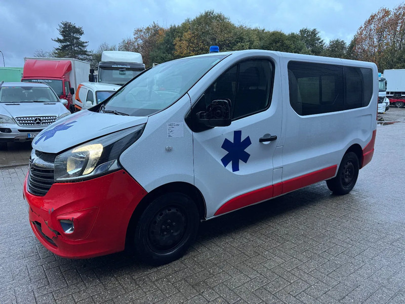 Opel Vivaro **AMBULANCE-RETTUNGSWAGEN** - Ambulancia: foto 2 Opel Vivaro **AMBULANCE-RETTUNGSWAGEN** - Ambulancia: foto 2