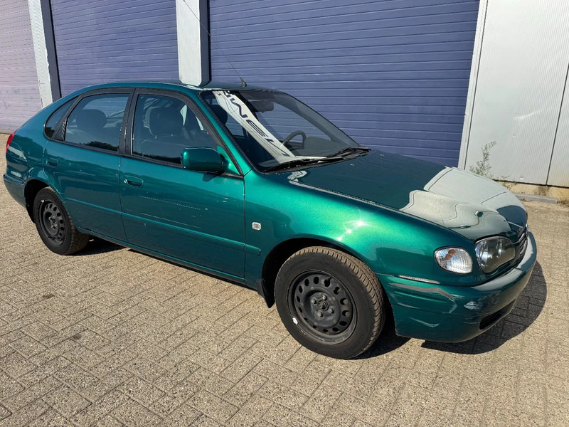 Toyota Corolla **5DOORS-PETROL-BELGIAN CAR-1A** - Berlina: foto 3 Toyota Corolla **5DOORS-PETROL-BELGIAN CAR-1A** - Berlina: foto 3