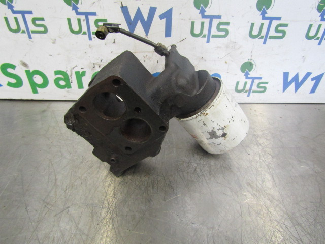 CUMMINS 6 CTA C SERIES WATER FILTER HOUSING P/NO 3926508 - Motor y piezas para Camión: foto 1 CUMMINS 6 CTA C SERIES WATER FILTER HOUSING P/NO 3926508 - Motor y piezas para Camión: foto 1