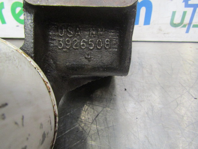 CUMMINS 6 CTA C SERIES WATER FILTER HOUSING P/NO 3926508 - Motor y piezas para Camión: foto 2 CUMMINS 6 CTA C SERIES WATER FILTER HOUSING P/NO 3926508 - Motor y piezas para Camión: foto 2