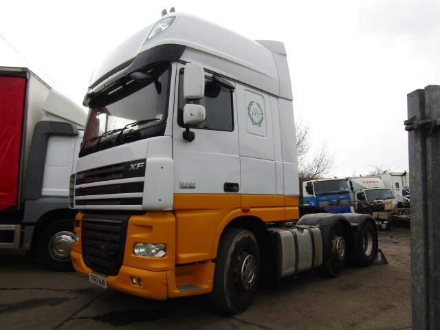 DAF XF 105 460 MANUAL 2013 ALL PARTS AVAILABLE - Camión: foto 2 DAF XF 105 460 MANUAL 2013 ALL PARTS AVAILABLE - Camión: foto 2
